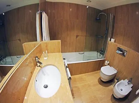 Amara Astoria-luxury *